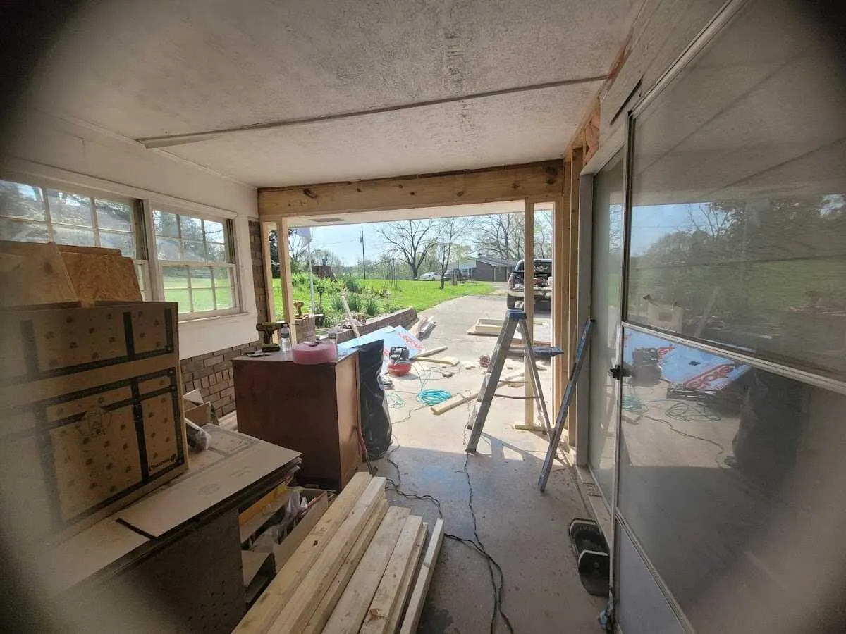 Air movers and dehumidifier for Water Mitigation Services in Lake Goodwin